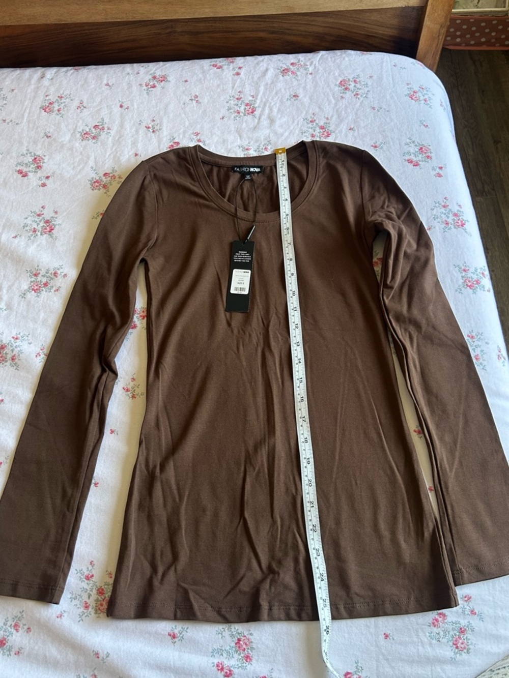 Fashion Nova Brown Scoop Neck Long Sleeve Tee
